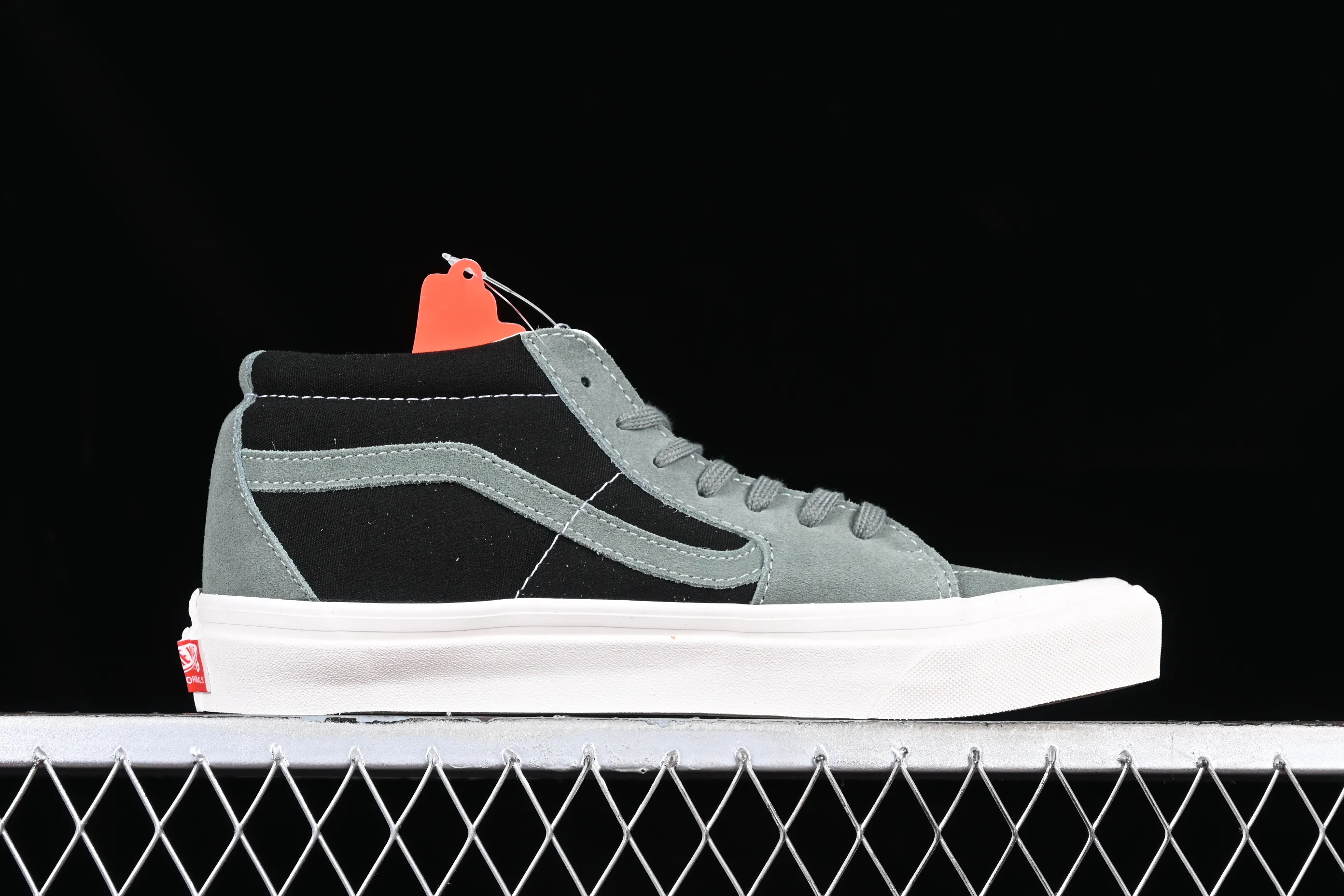 All categories Vans Vans series Vans Mid Vans China Vans Vault OG Sk8-Mid Lx Vans mid-top casual sneakers VN0A4BVCBY1